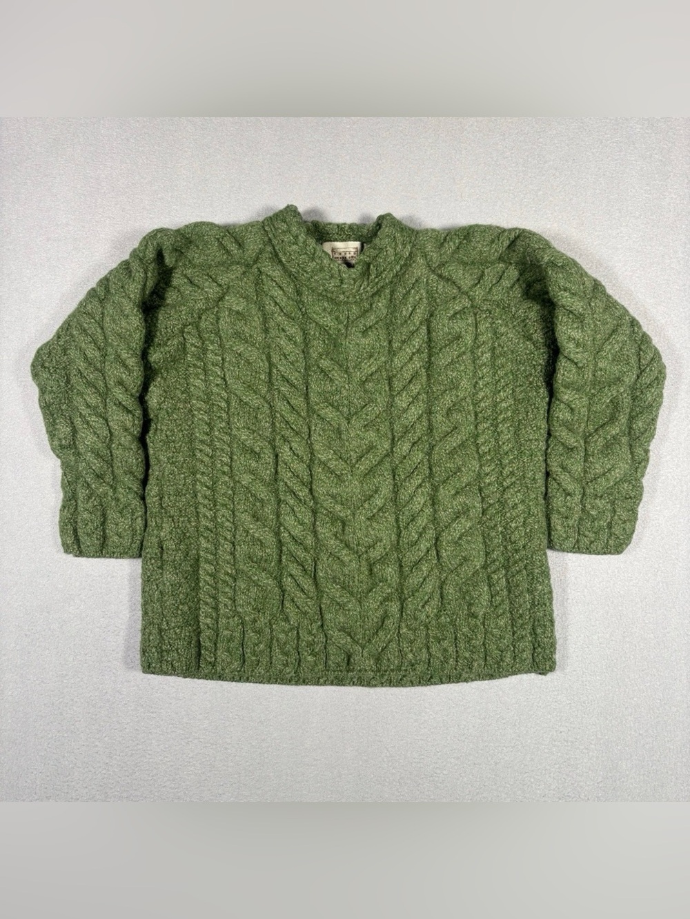Aran Sweater Market  Cable Knit Women M (XS) Green Merino Wool  Ireland Shrank